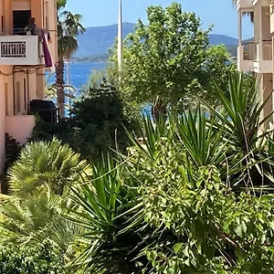 https://appartamento-centro-del-porto.hotelsalgherosardinia.com