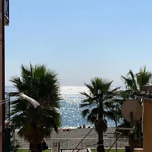 Appartamento Casa Erika Fronte Mare, Varazze