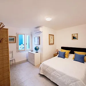 https://la-casina-di-marco.it-tuscanyhotel.com
